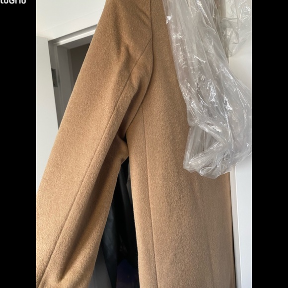 UNIQLO high neck wool / cashmere coat - Picture 6 of 6